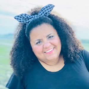 Meet your Posher, Mercedes